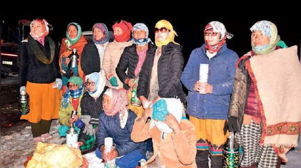 Tourists stranded in Lahaul-Spiti