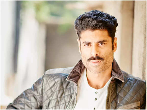 Sikandar Kher Photos