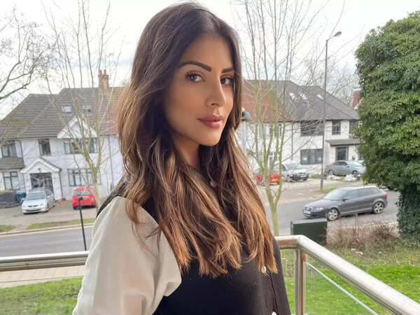 Karishma Kotak Wallpapers