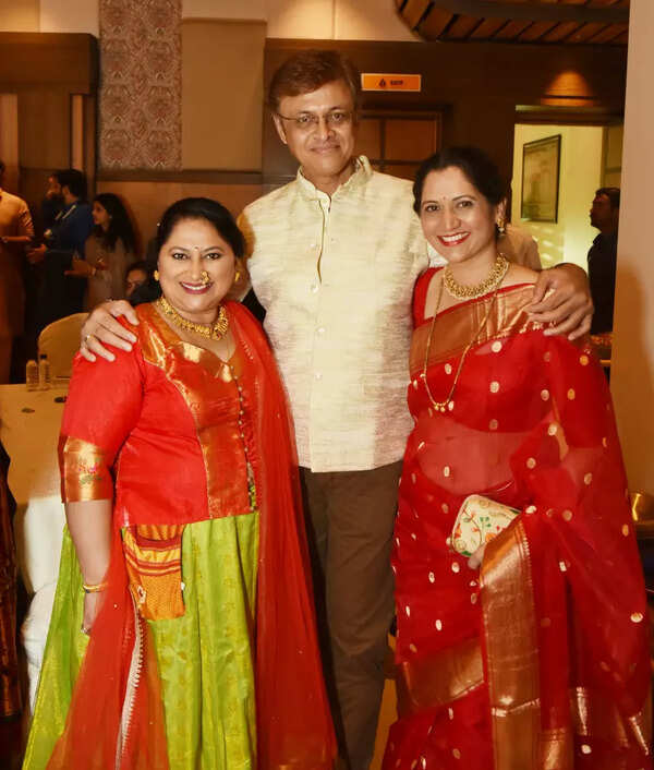Samidha Guru Pictures