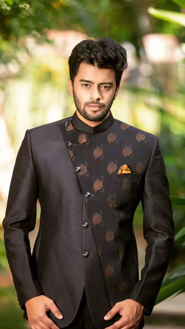 Abhishek Das. Photos
