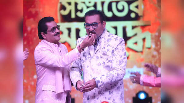 Ye Dosti Hum Nahin Torenge