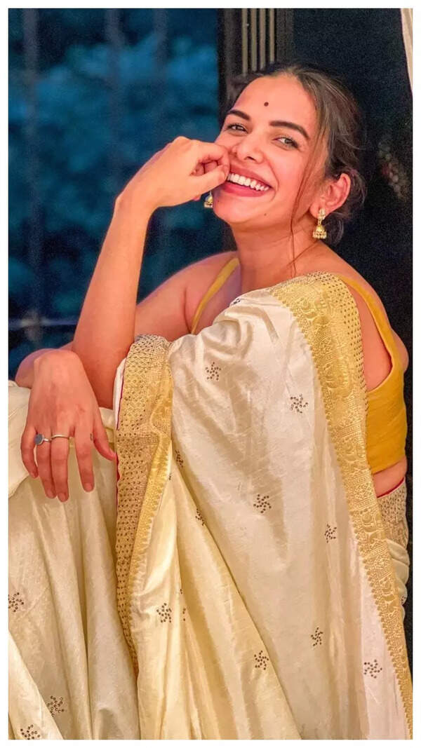 Mitali Mayekar Photos