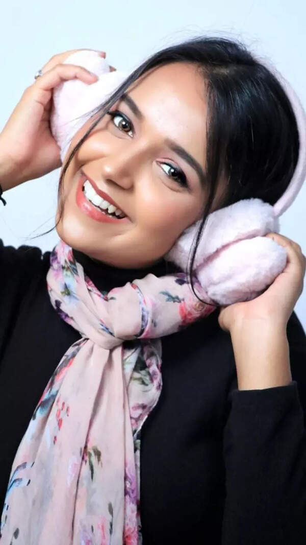 Nisha Ravikrishnan Wallpapers