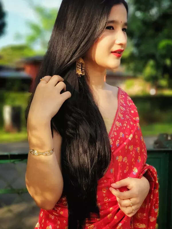 Celesti Bairagey Photos