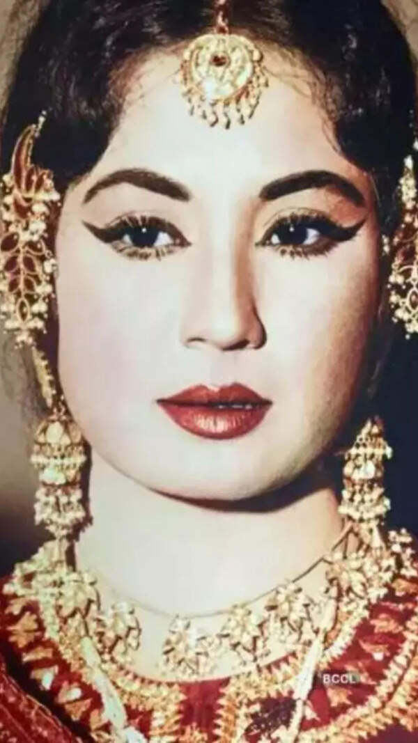 meena kumari Wallpapers