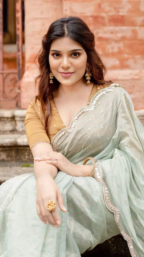 Aathmika Stills