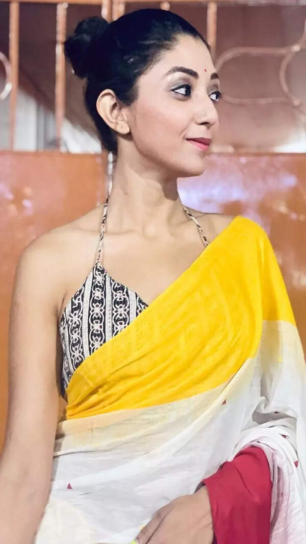 Devlina Kumar Pictures
