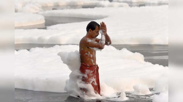 Toxic foam floats on Yamuna