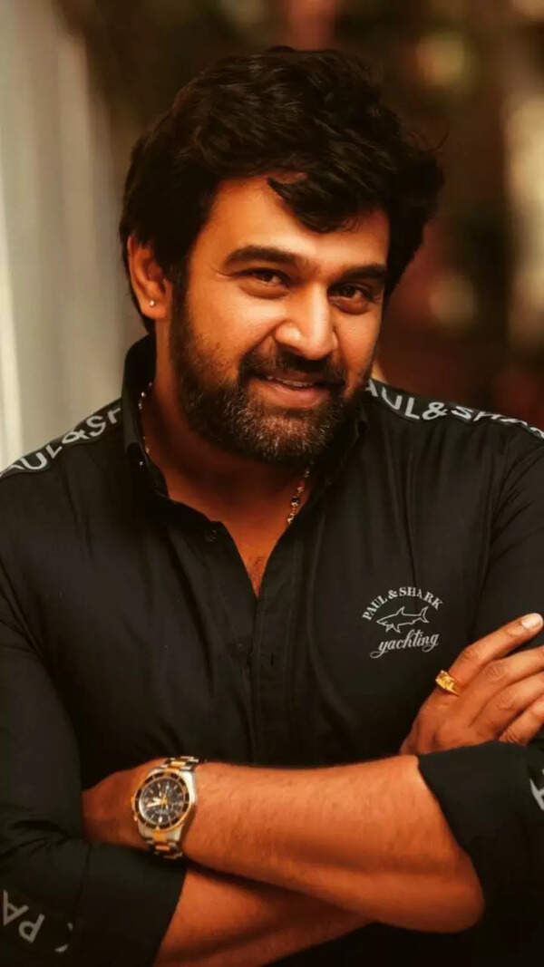 Chiranjeevi Sarja Images