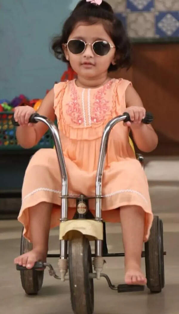 Myra Vaikul Pictures