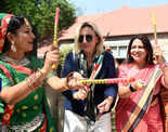 Delhiites enjoy a party of golf and garba
