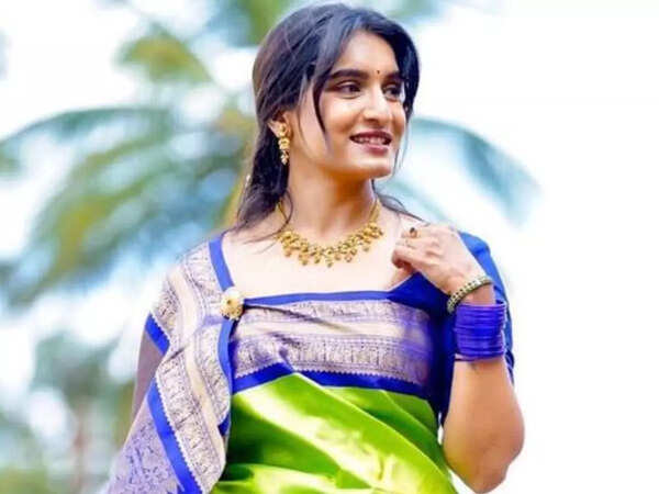 Krishi Thapanda Pictures