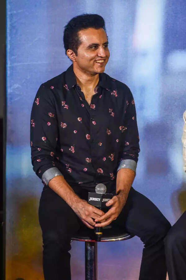 Aman Gill Photos
