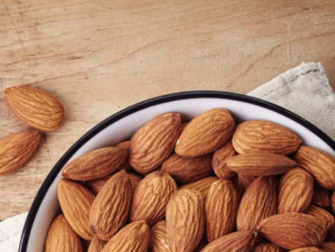 The right way to eat almonds every day | The Times of India