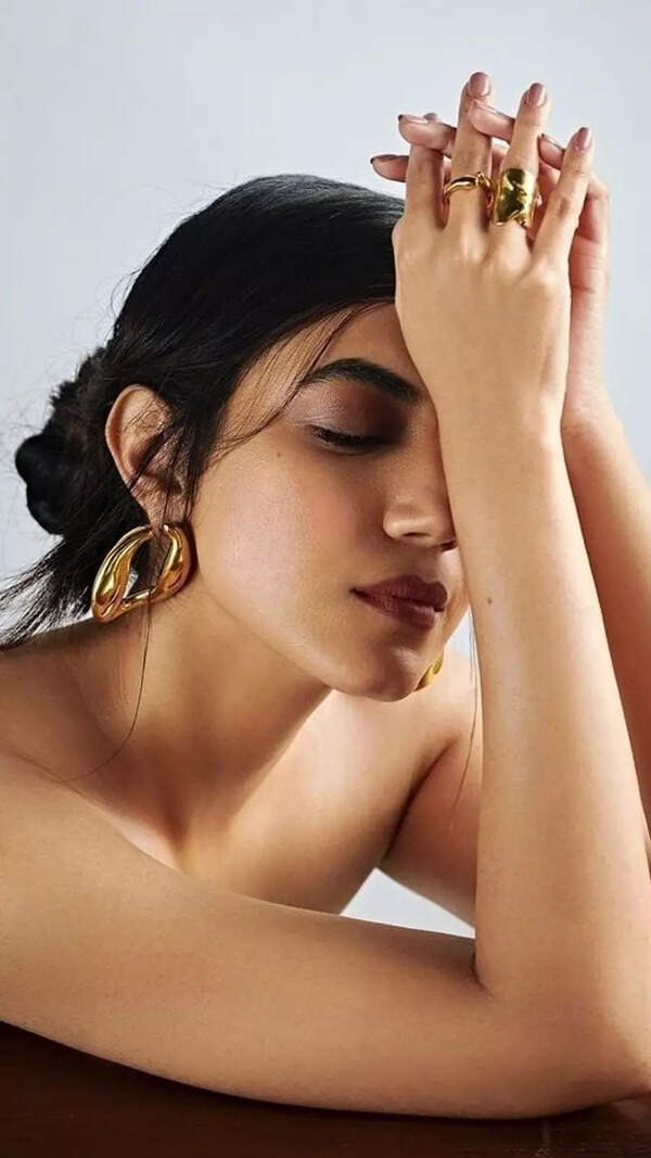 Ritu Varma Wallpapers