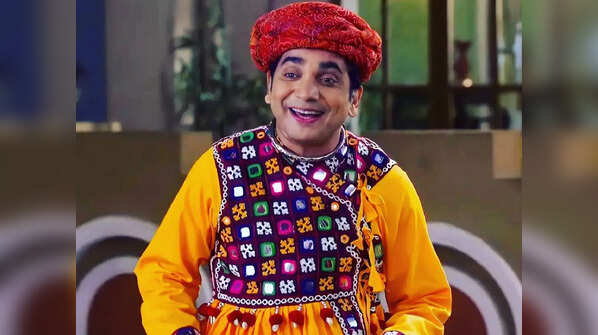 Similarities between him and Saxena