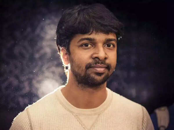 Madhan Karky Photos