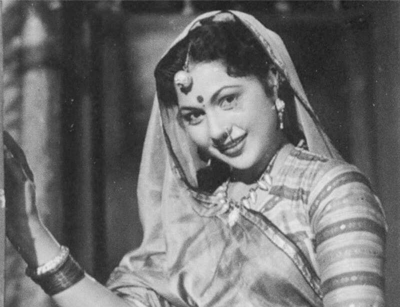 #GoldenFrames: Nirupa Roy, the most loved mother of Indian Cinema