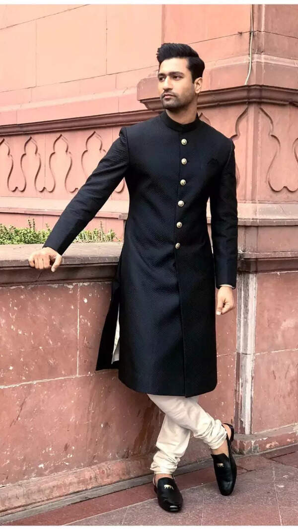  Sabyasachi