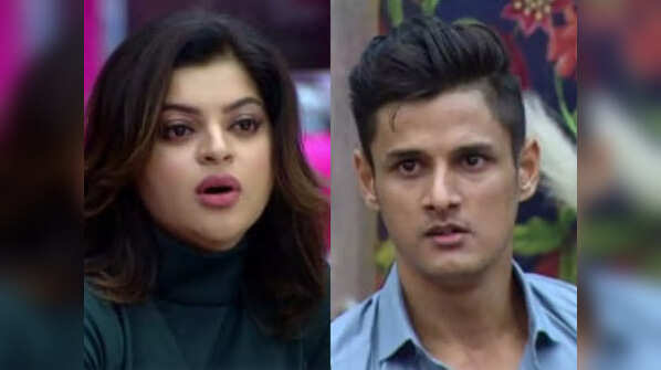 Sneha Wagh gives Jay a 'Loser' chain