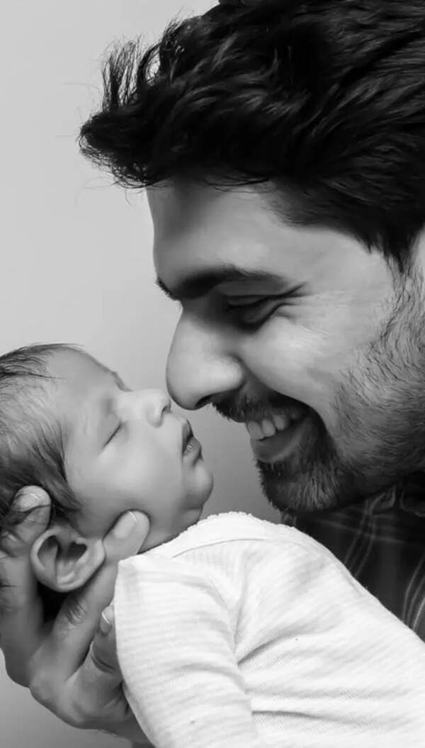 Aroh Welankar Images