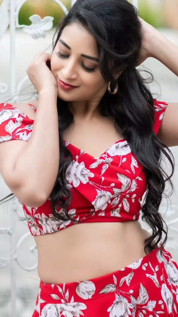 Bhanu Sri Images