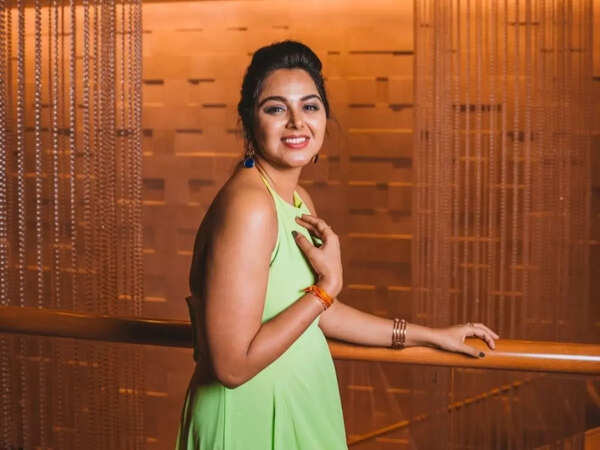 Monal Gajjar Images