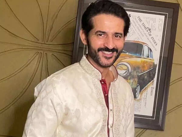 Hiten Tejwani Stills