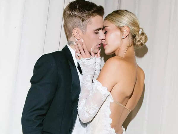 Hailey Baldwin Pictures