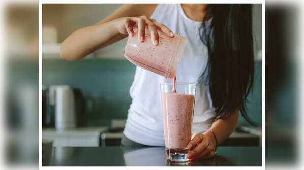 Add ginger juice to smoothie