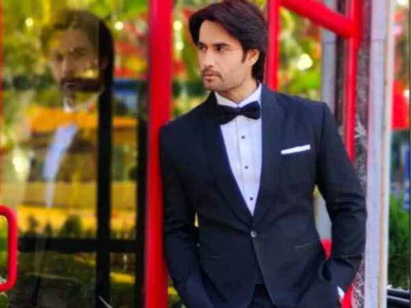 Vivian Dsena Stills