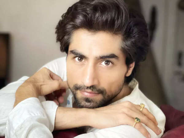 Harshad Chopda Images