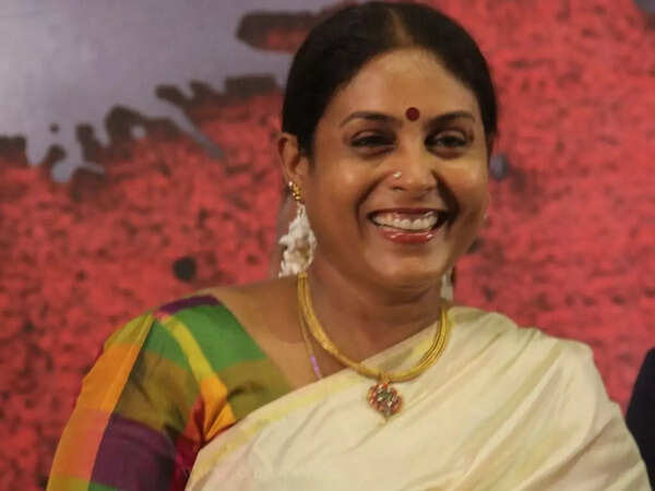 Saranya Ponvannan Images