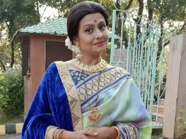 Jaya Bhattacharya Pictures
