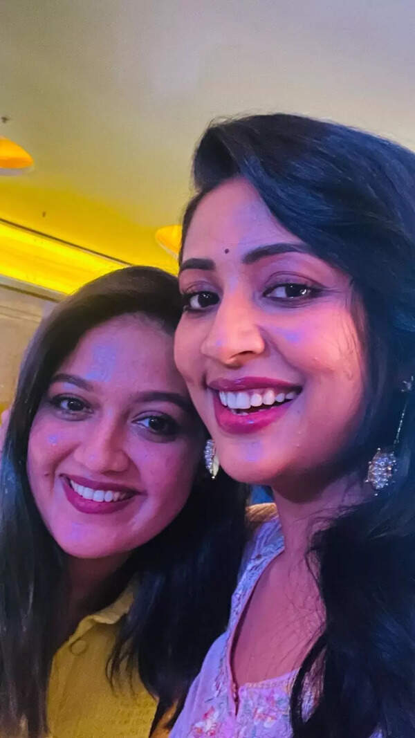 Navya Nair Images