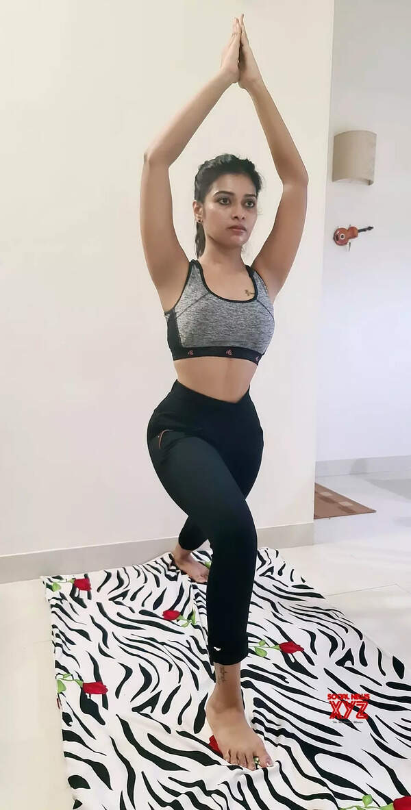 Dharsha Gupta Pictures