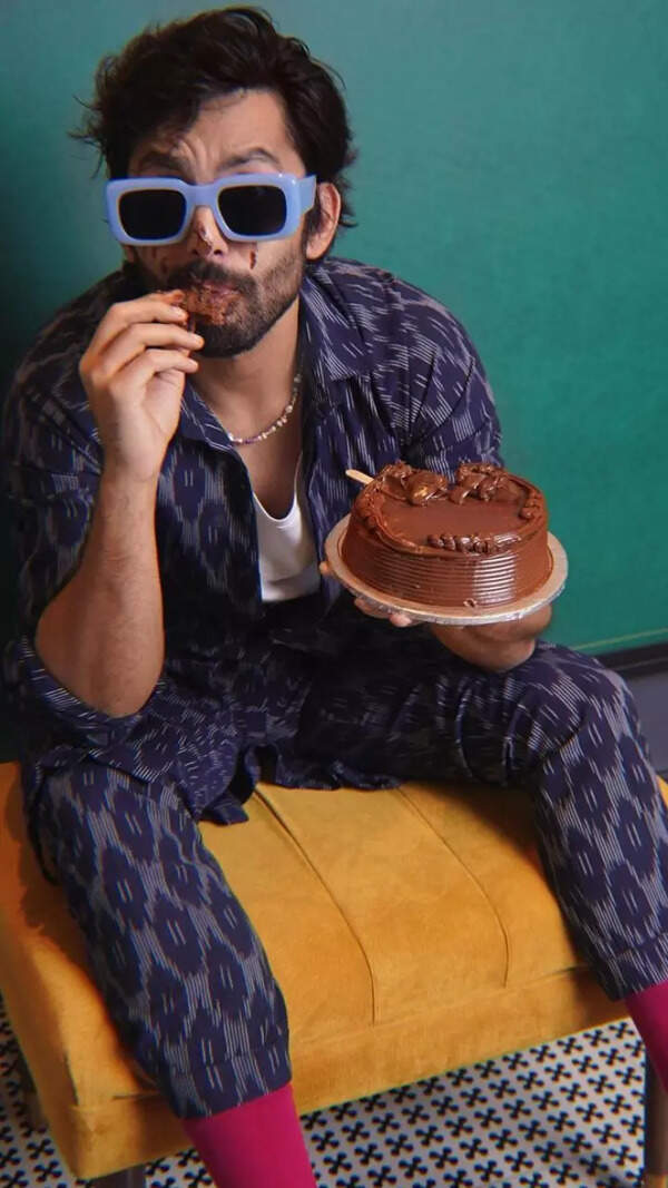 Himansh Kohli Photos