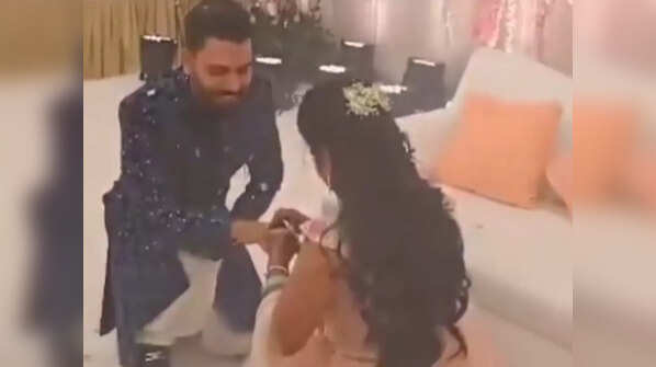 Sayli goes down on her knees
