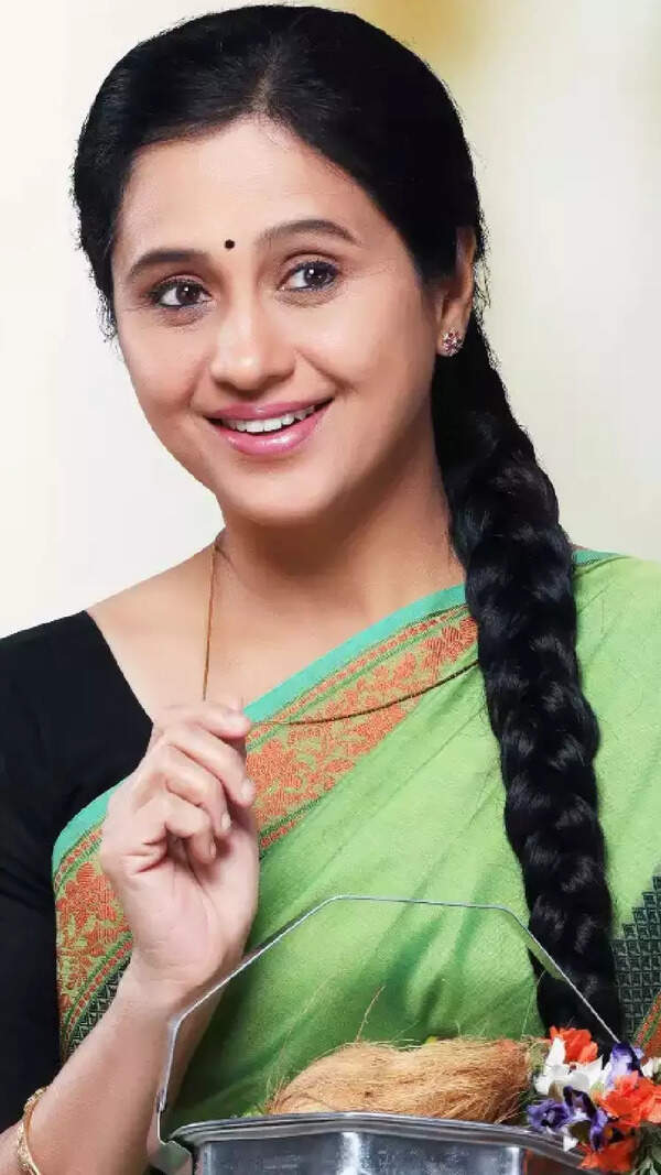 Devayani Wallpapers