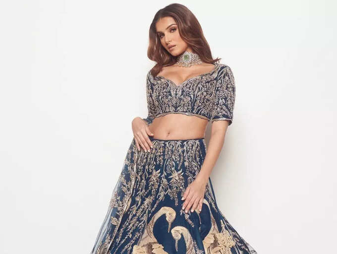 Tara Sutaria's Anarkali Bridal Couture: A Regal Journey with Gaurav Gupta's Wedding Lehenga