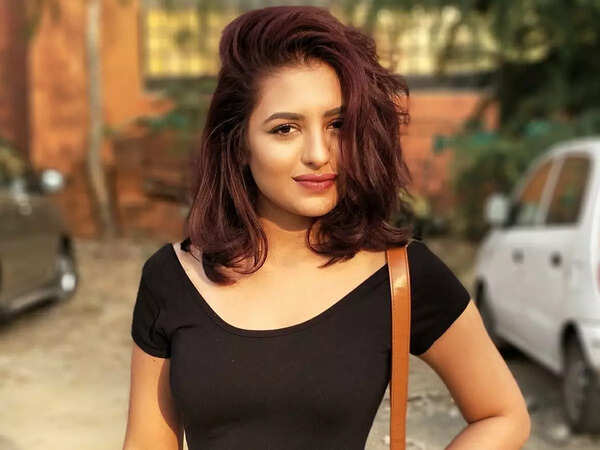 Aarjavee Raj Photos