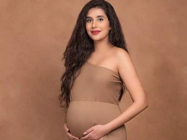 Charu Asopa Photos
