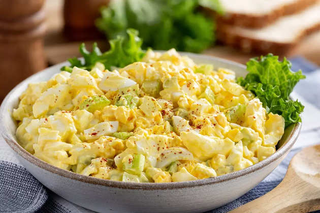 tasty-egg-salad-in-a-bowl-picture-id1250240035