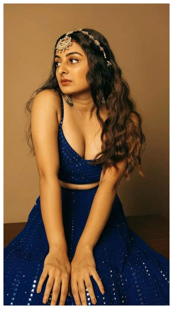Esther Anil Wallpapers