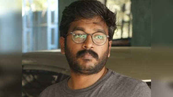 Arjunan Ekalaivan - Oomai Sennaai