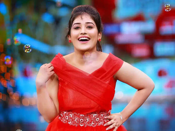Anumol Stills