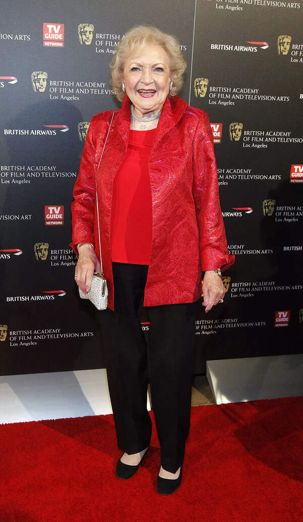 Betty White Wallpapers