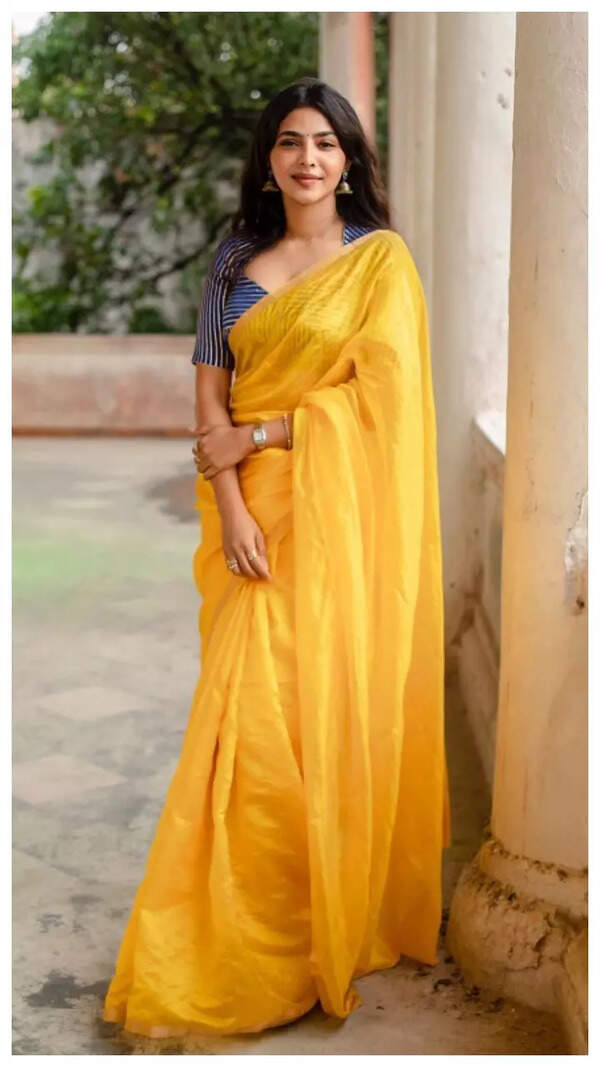 Aishwarya Lekshmi Wallpapers