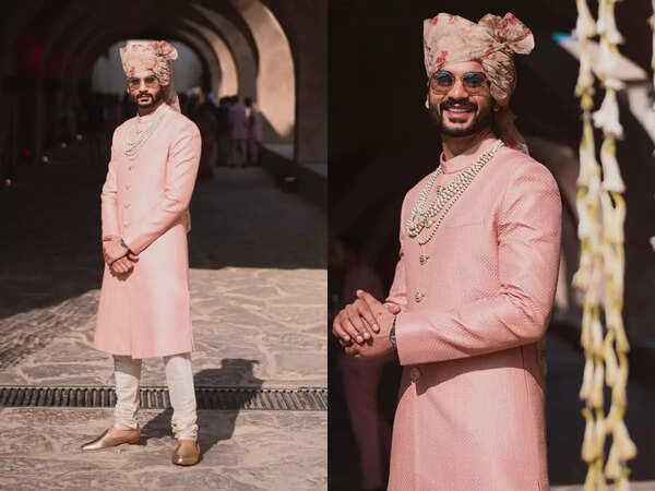  Sabyasachi